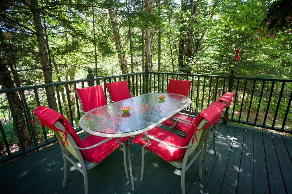 La Chaumiere De L'Anse Bed and Breakfast Mont-Tremblant Eksteriør billede