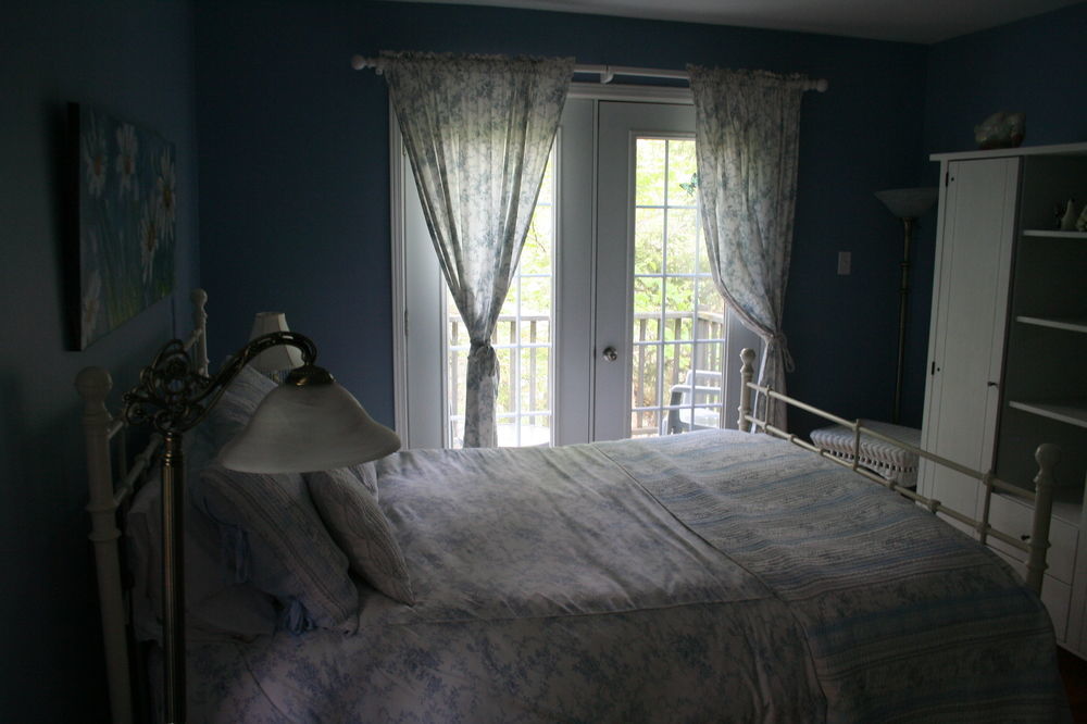 La Chaumiere De L'Anse Bed and Breakfast Mont-Tremblant Eksteriør billede